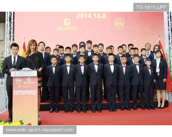 青训是否引入国际专家定期教学指导机制，青训师认证训练营