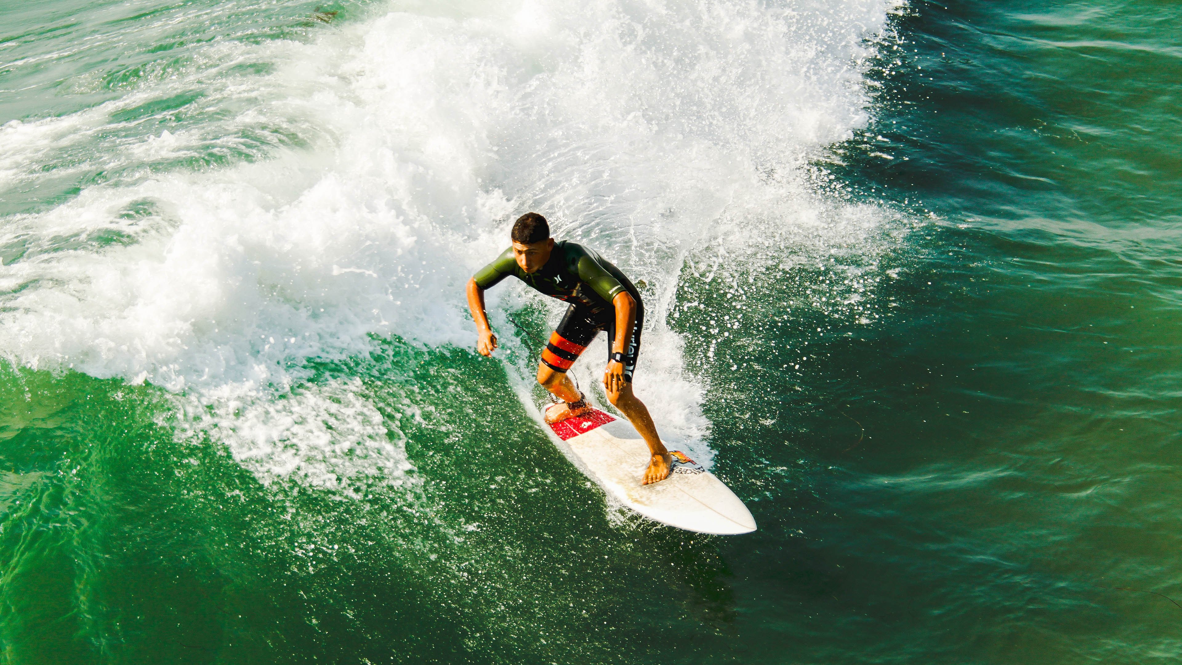 乐鱼体育官网-“金牛区城北体育馆：运动舞蹈赛场精彩连连，舞者们挑战节奏与力量极限”